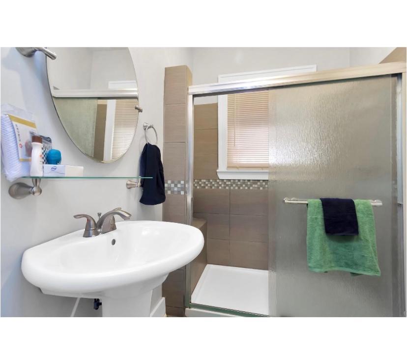 Cozy Downtown Studio By Toyota Center Houston Exterior foto
